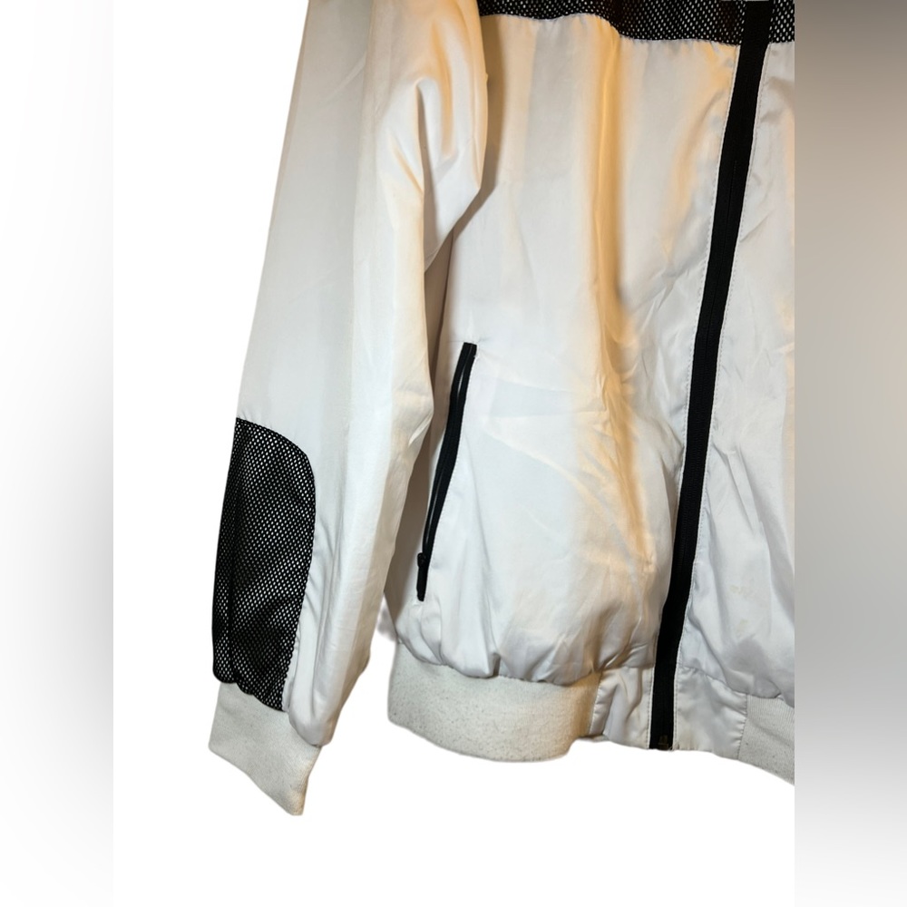 😎🏆Champs Sports Gear Jacket Lightweight Black White Size XL - Picture 3 of 14